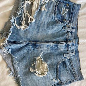 Levis shorts distressed